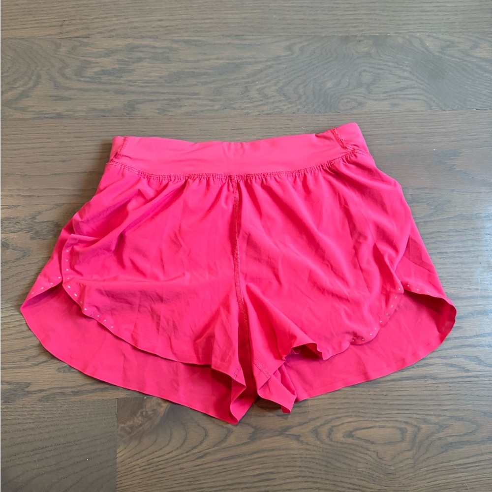 Lululemon Fast and Free High-Rise Classic-Fit
Split Short 3" - 6